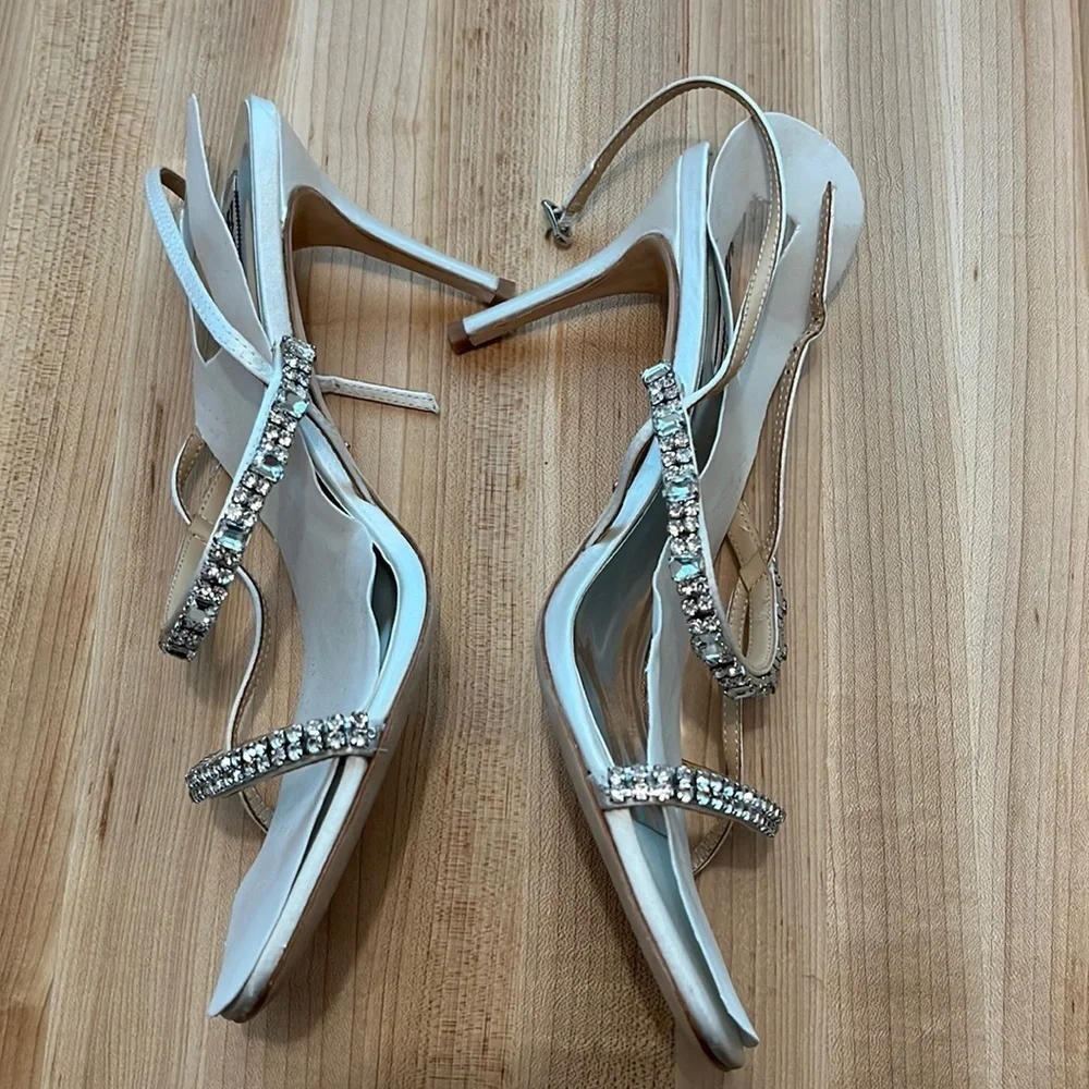 New Badgley Mischka Zane Strappy Satin Sandal Heels size 10 Bridal
